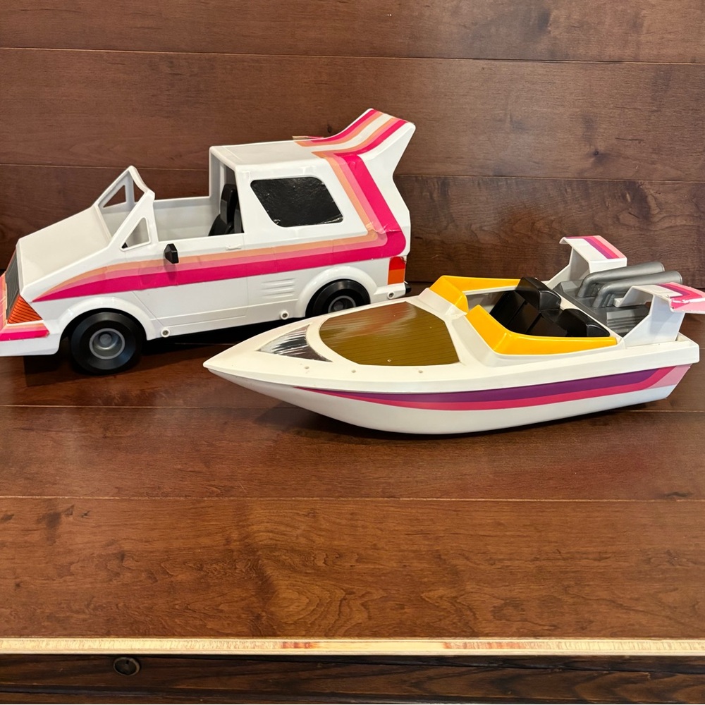 Vintage 1985 Barbie van and boat set